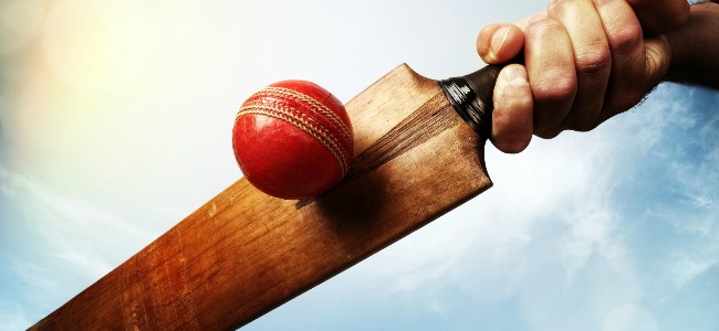 Cricket_Ball_Being_Hit