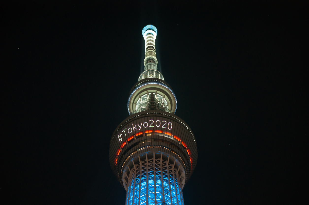 The skytree tower is illuminated at night announcing the Tokyo 2020 Olympics 